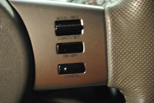 Nissan Frontier 2012 photo 12