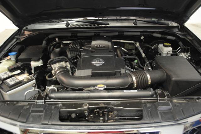 Nissan Frontier 2012 photo 15