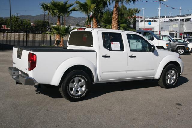 Nissan Frontier 2012 photo 1