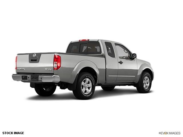 Nissan Frontier 2012 photo 4