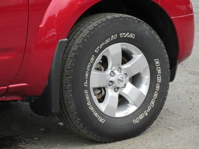 Nissan Frontier 2012 photo 14