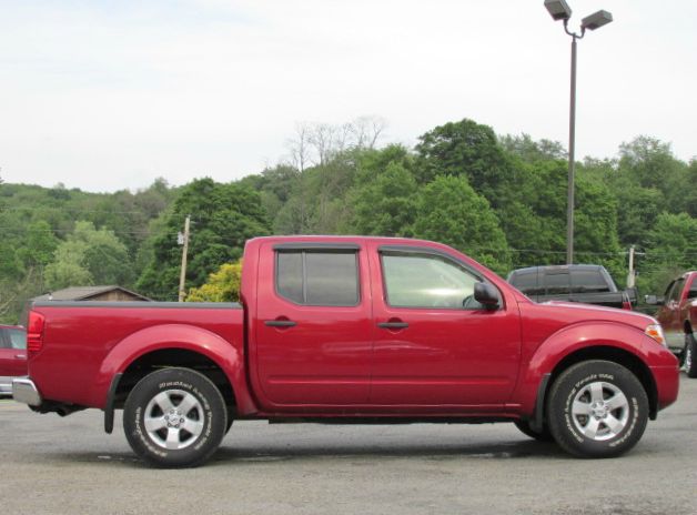 Nissan Frontier 2012 photo 5
