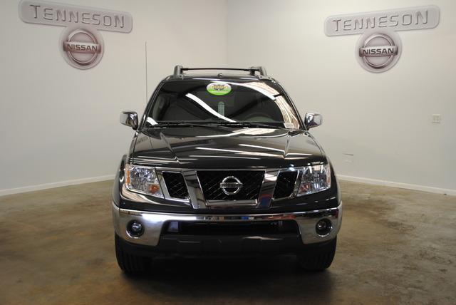 Nissan Frontier 2012 photo 21