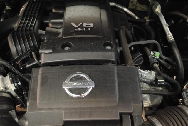 Nissan Frontier 2012 photo 6