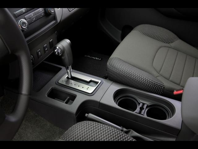 Nissan Frontier T-series Pickup Truck