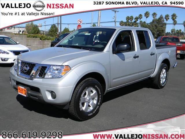 Nissan Frontier 2013 photo 3