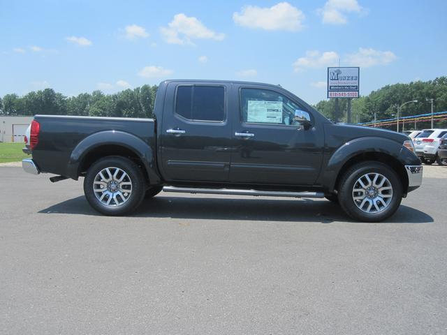 Nissan Frontier 2013 photo 1