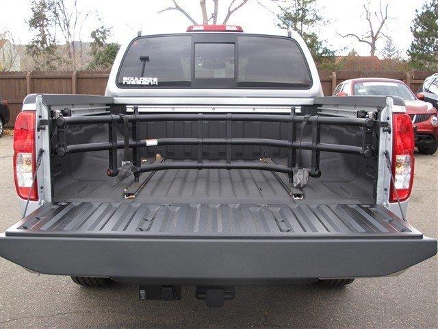 Nissan Frontier 2014 photo 3