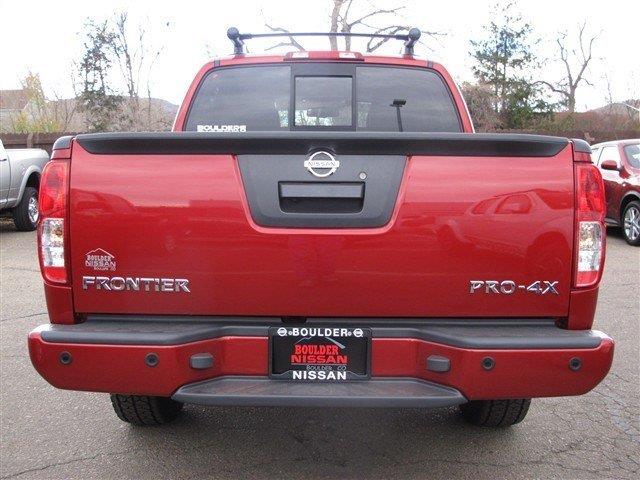 Nissan Frontier 2014 photo 1