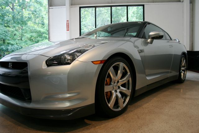 Nissan GT-R 400E Coupe