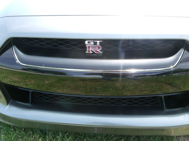Nissan GT-R 2009 photo 28