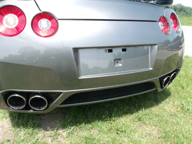 Nissan GT-R 2009 photo 29