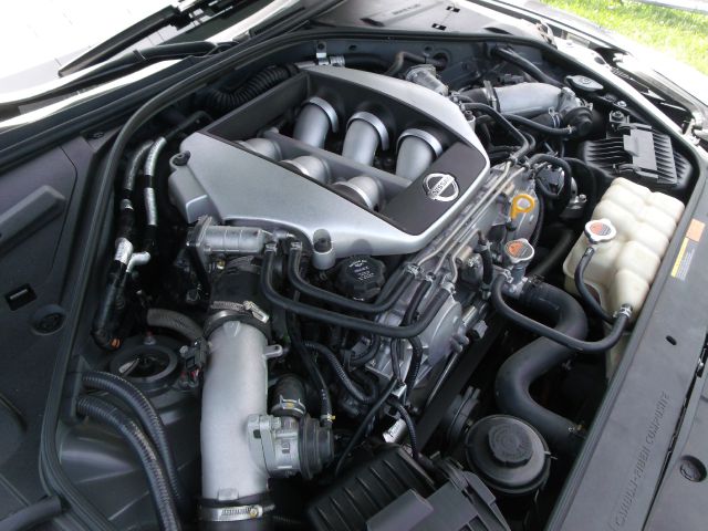 Nissan GT-R 2009 photo 6