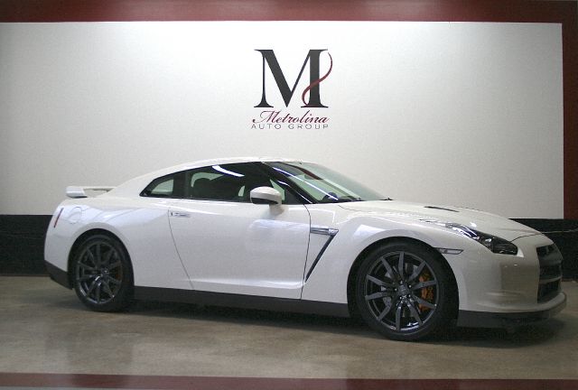 Nissan GT-R 400E Coupe