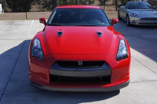 Nissan GT-R 2010 photo 29