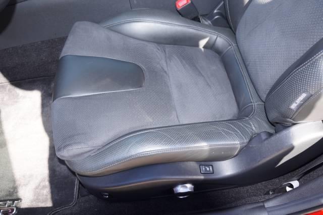 Nissan GT-R 2010 photo 4