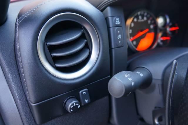 Nissan GT-R 2010 photo 5