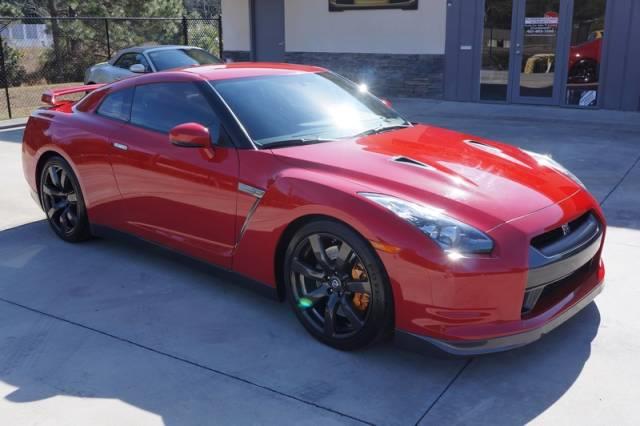 Nissan GT-R 2010 photo 66