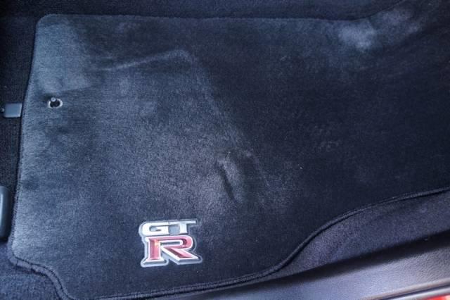 Nissan GT-R 2010 photo 68