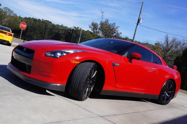 Nissan GT-R 2010 photo 69