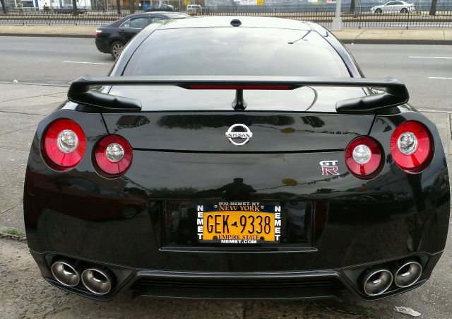 Nissan GT-R 2013 photo 19