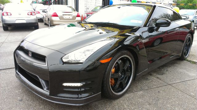 Nissan GT-R 2013 photo 28