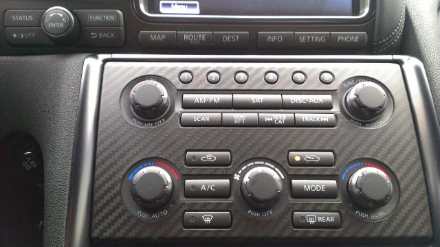 Nissan GT-R 2013 photo 8