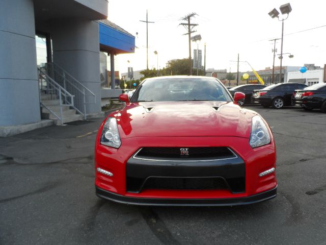 Nissan GT-R 2013 photo 3