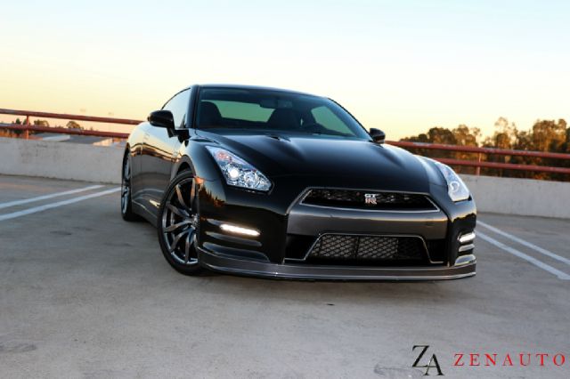 Nissan GT-R 2013 photo 4