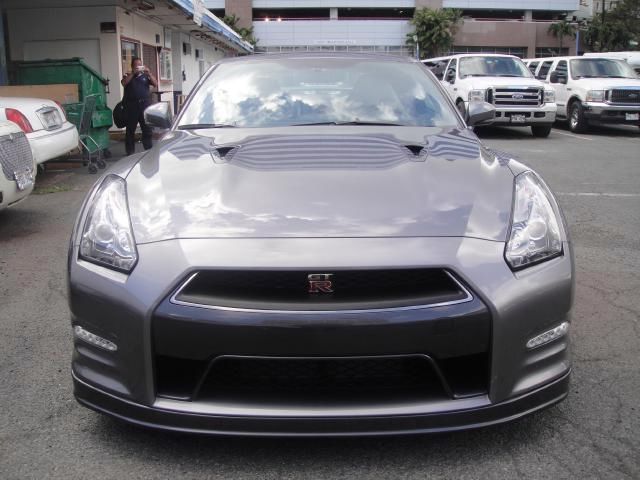 Nissan GT-R Premium Coupe