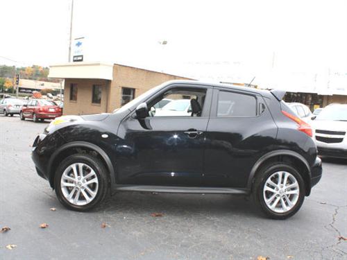 Nissan Juke 2011 photo 2