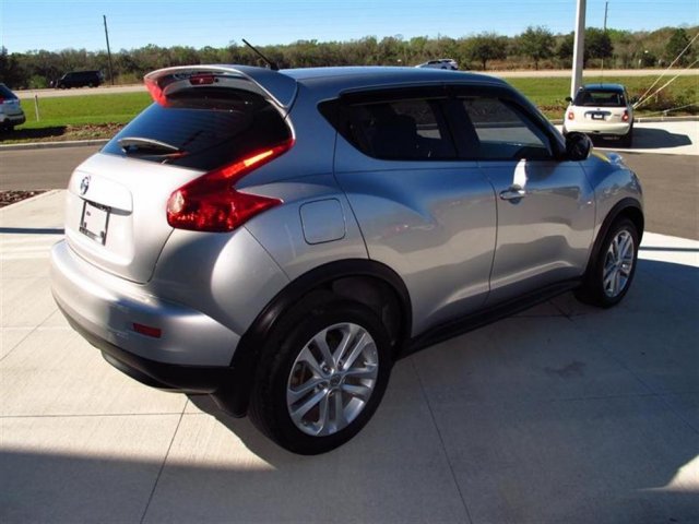 Nissan Juke 2011 photo 4
