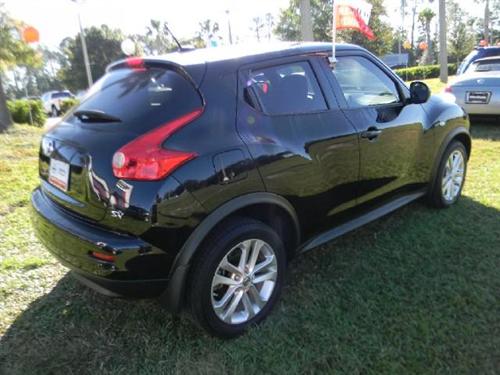Nissan Juke 2011 photo 1