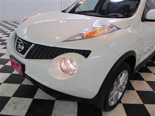 Nissan Juke 2011 photo 2