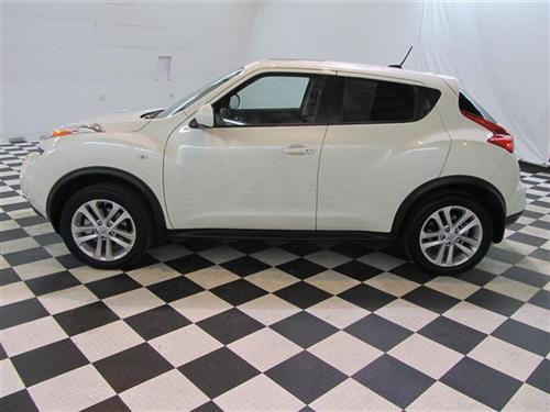 Nissan Juke 2011 photo 4