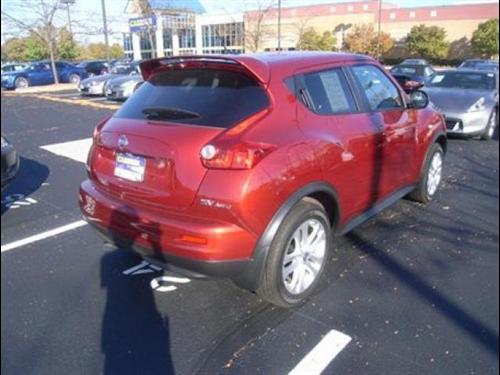 Nissan Juke 2011 photo 4