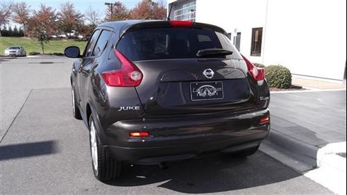Nissan Juke 2011 photo 3