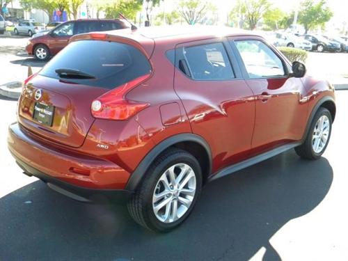 Nissan Juke 2011 photo 4
