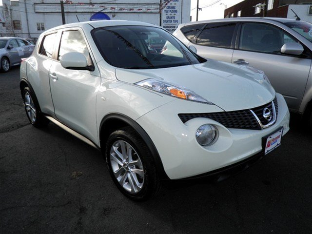 Nissan Juke 2011 photo 1