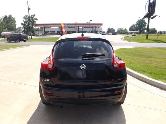 Nissan Juke 2011 photo 4