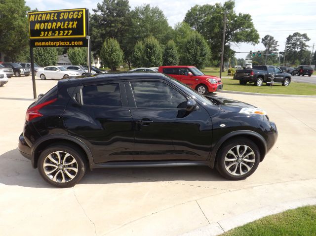 Nissan Juke 2011 photo 9