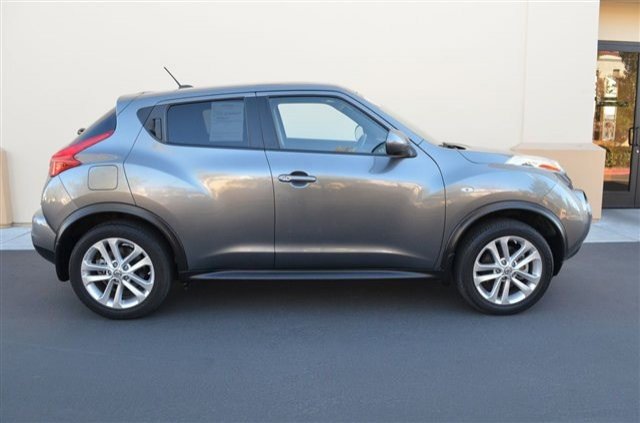 Nissan Juke 2011 photo 1