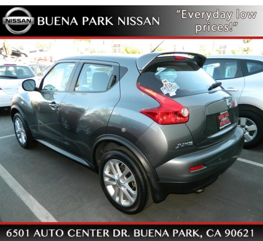 Nissan Juke 2011 photo 2