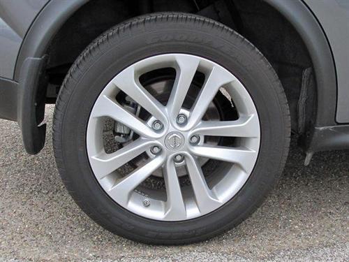 Nissan Juke 2011 photo 2