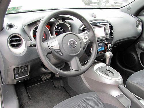 Nissan Juke 2011 photo 4
