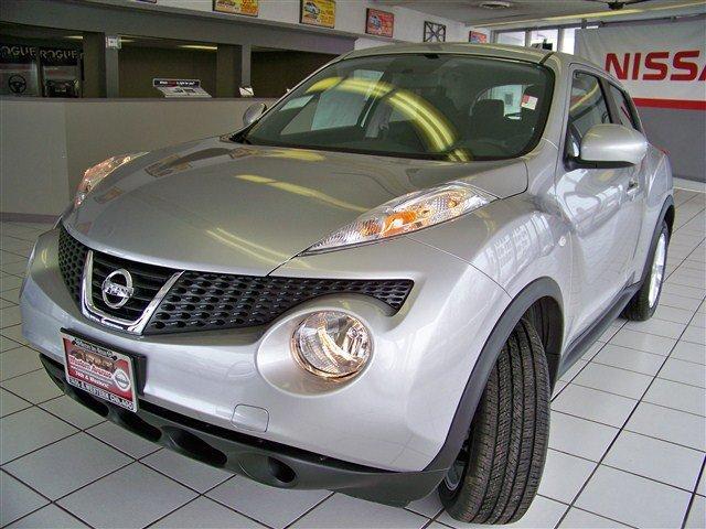Nissan Juke 2011 photo 2