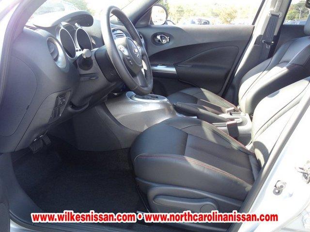 Nissan Juke 2011 photo 2