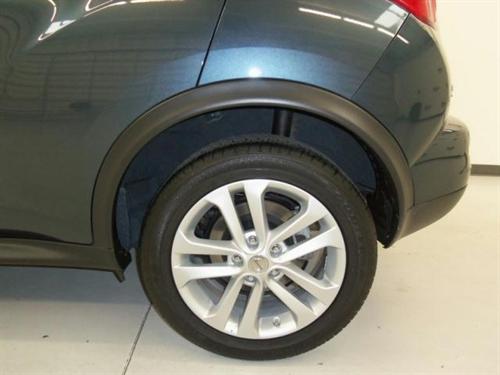 Nissan Juke 2011 photo 2