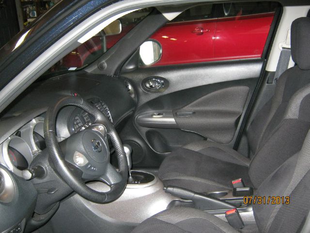 Nissan Juke 2011 photo 2