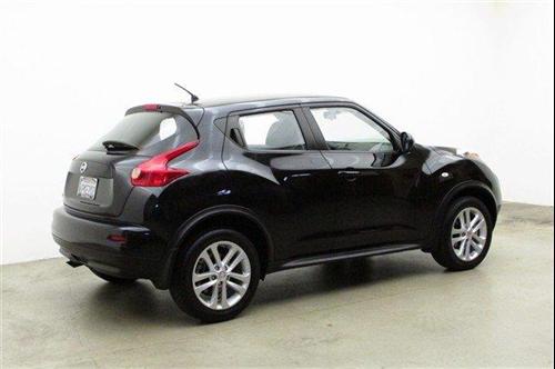 Nissan Juke 2011 photo 2